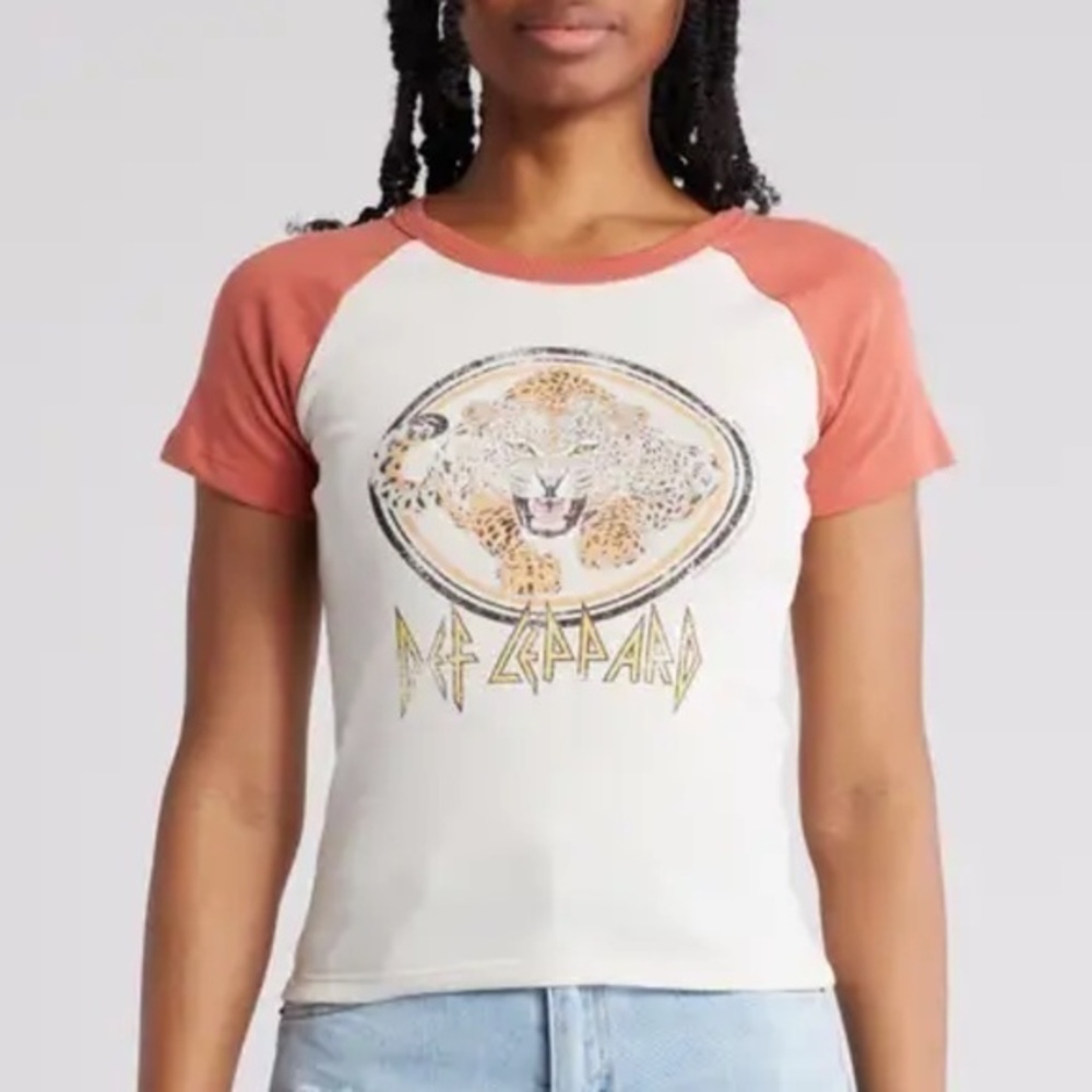 ROCK ON! Retro Vinyl Icons Def Leppard Crew Neck Raglan Sleeve T-Shirt::NWT::